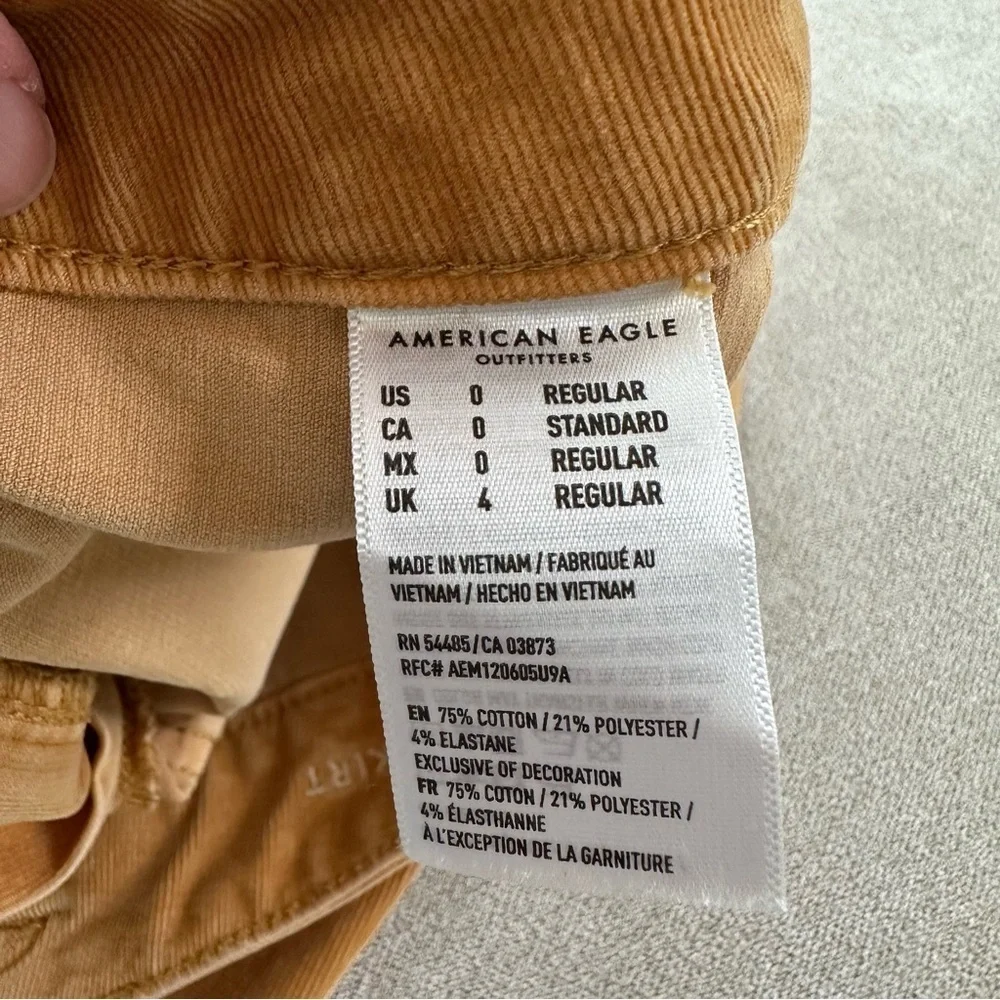 American Eagle High Rise A Line Corduroy Skirt. Gold. Size 0.